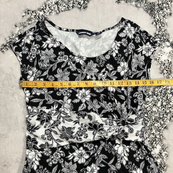 Lands End Dress Womens Size SP Black White Floral Sleeveless Fit Flare Casual - Picture 2 of 9